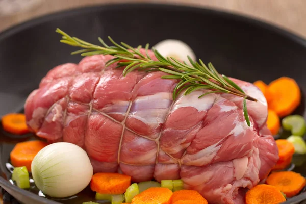 Raw Beef Roast Pan — Stock Photo, Image