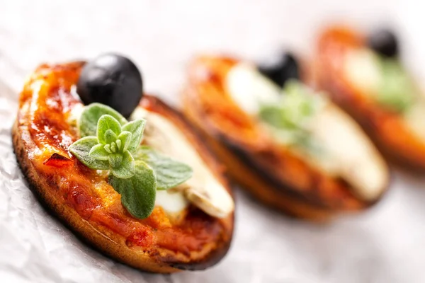 Pizza Margherita Plate — Stock Photo, Image