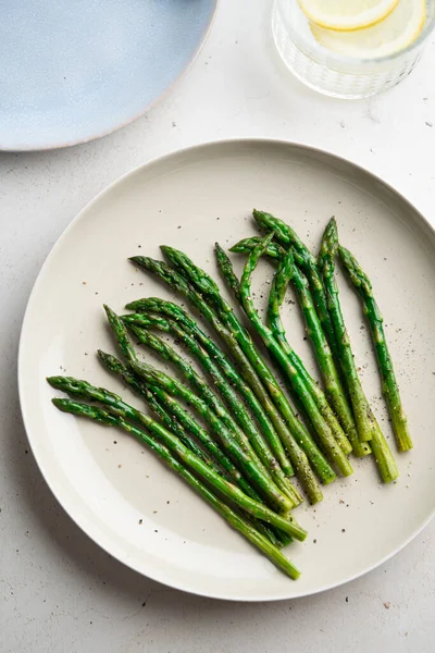 Grilled Green Asparagus Plate Top View — Stock Photo, Image