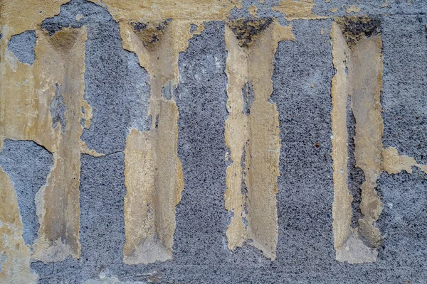 Hasarlı Yıpranmış Beton Kaplama Bir Sürü Yamalı Sönük Duvar Boyası — Stok fotoğraf