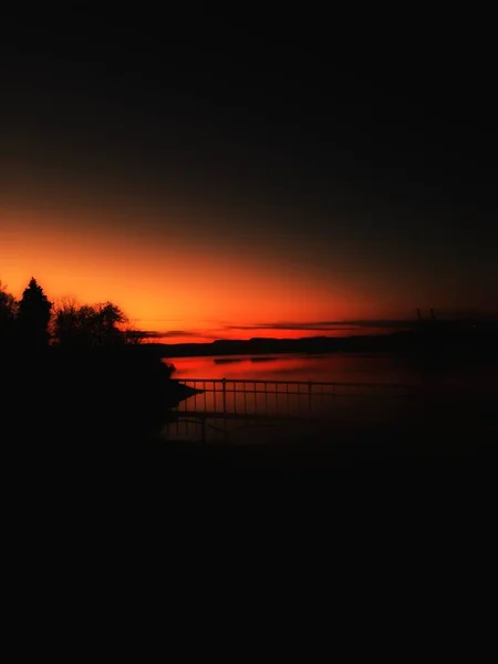 Silhouetten Van Bomen Tegen Zonsondergang Malmya — Stockfoto