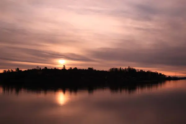 Sonnenaufgang Über Ruhigem Wasser Lysaker — Stockfoto