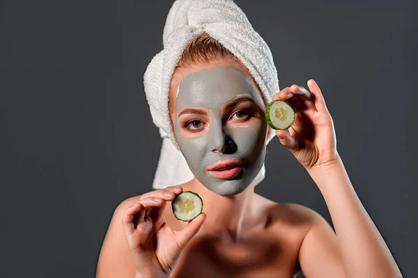 Beautiful Woman Clay Mask Gray Background — Stock Photo, Image