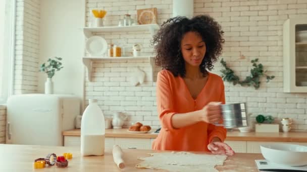 Cute African American Woman Curly Fluffy Hair Sifting Flour Rolled — Stock Video