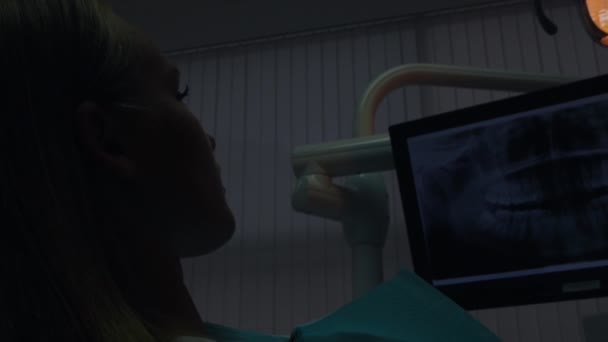 Dentist Dental Office Moves Lamp Female Patient Take Care Health — ストック動画