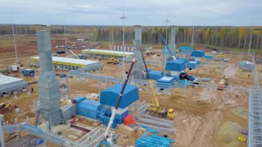 Gazprom benzin pompalama istasyonunun inşaatı. Rusya 'nın kuzeyi.