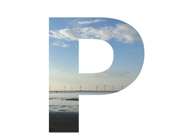 Буква Алфавита Сделаны Водой Пляж Небо Ряд Ветряных Мельниц Цветами — стоковое фото