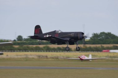 2. Dünya Savaşı Birleşik Devletler Donanma Savaş uçakları Chance F4U Corsair 'ı ele geçirdi.