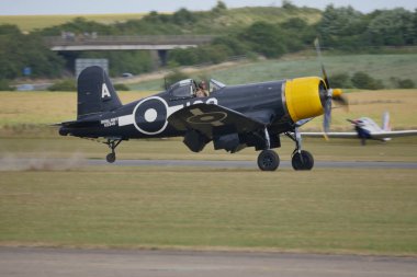 2. Dünya Savaşı Birleşik Devletler Donanma Savaş uçakları Chance F4U Corsair 'ı ele geçirdi.