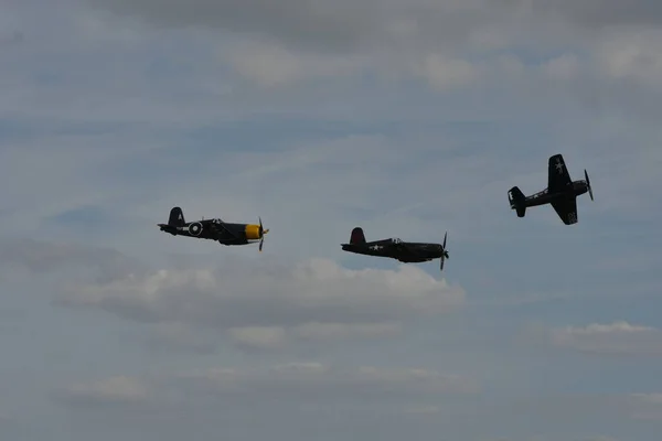 Segunda Guerra Mundial Armada de los Estados Unidos Combate con aviones Chance Vought F4U Corsair — Foto de Stock