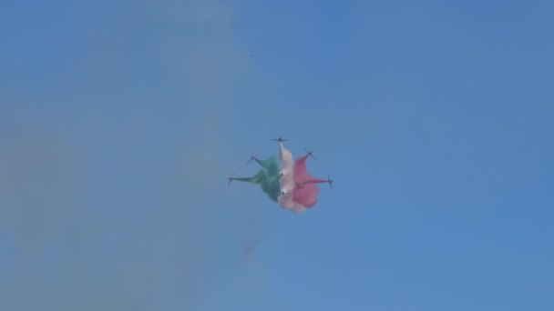赤緑と白のイタリアの旗の三色の火花をトリコロール — ストック動画