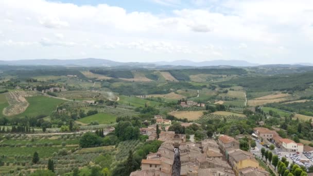 Panorama 4K video av landsbygden kring San Gimignano i Toscana — Stockvideo