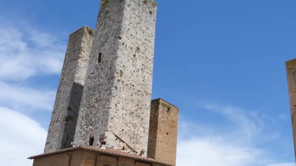 Famosas torres en San Gimignano Patrimonio de la Humanidad por la UNESCO — Vídeo de stock