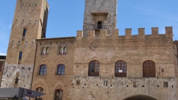 San Gimignano教科文组织世界遗产所在地的古代建筑立面 — 图库视频影像