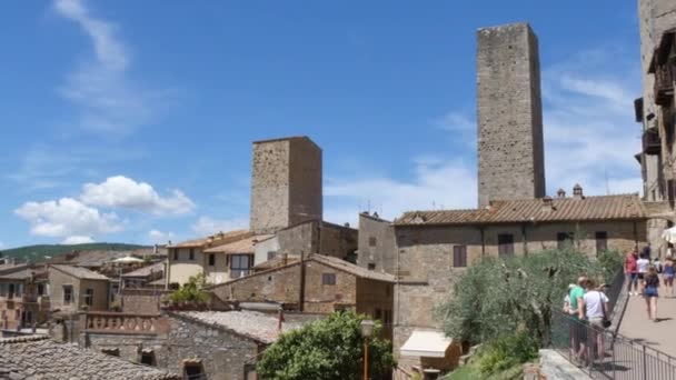 Cityscape του San Gimignano πύργους σε μια ηλιόλουστη μέρα — Αρχείο Βίντεο