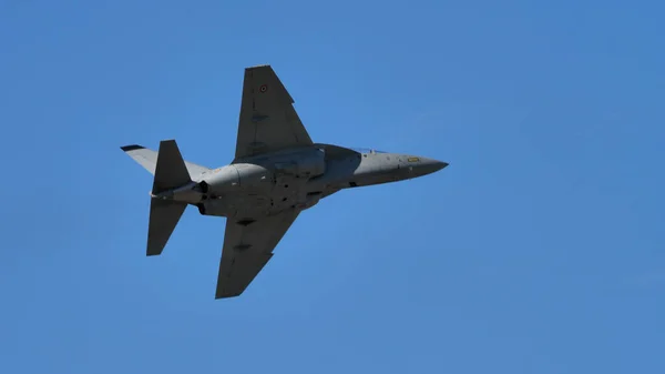 Alenia Aermacchi M-346 Master militär jet trainer och lätta stridsflygplan — Stockfoto