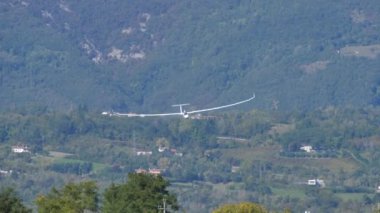 Jet türbinli planör motoru düşük hızda