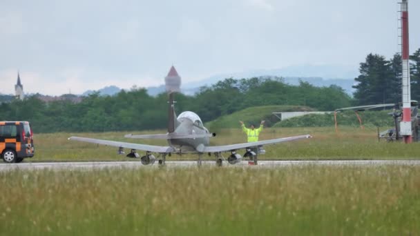 Cerklje Krki Slovenia May 2022 Propeller Military Airplane Parks Airport — Αρχείο Βίντεο