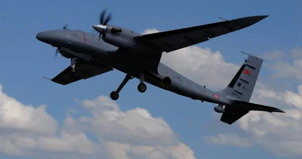 Konya Türkei Juni 2022 Türkische Drohne Flug Dramatische Silhouette Vor lizenzfreie Stockbilder