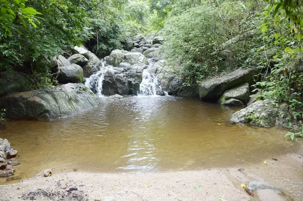 Cachoeira Chantathen Bang Phra Sriracha Chonburi Tailândia — Fotografia de Stock