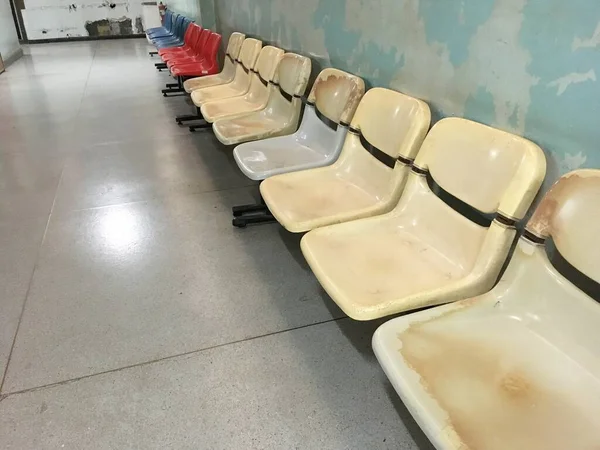 Cadeira Plástico Velho Hospital — Fotografia de Stock