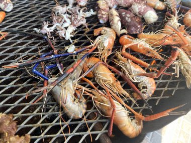 Izgara karides ve kalamar veya deniz soba Tay gıda ürünleri