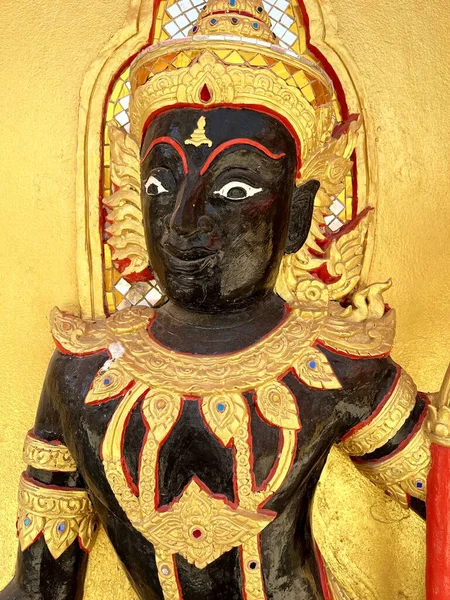 Estatua Ángulo Negro Pared Oro — Foto de Stock
