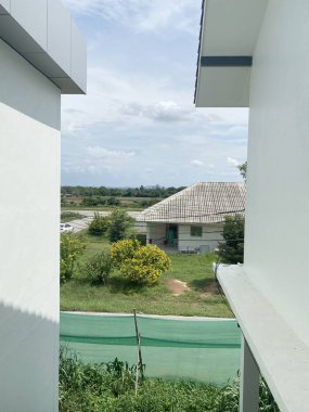 Tayland 'daki Chachoengsao köyünde bir ev.