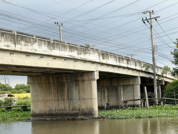 Close Bridge River — Stock fotografie