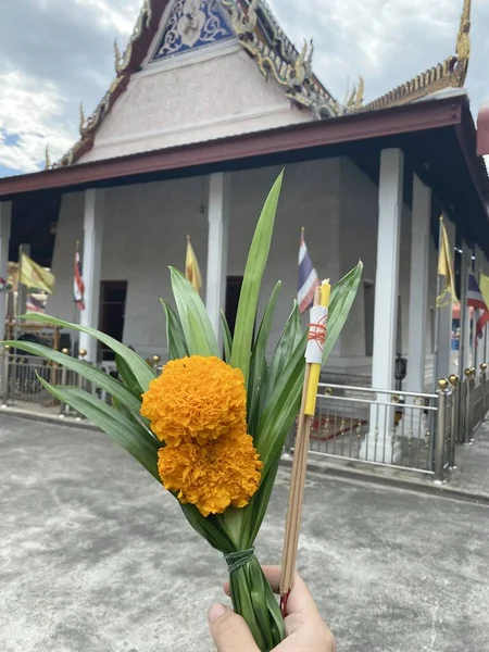 Souci Fleur Ennemi Culte Bouddha Statue Dans Thailand — Photo