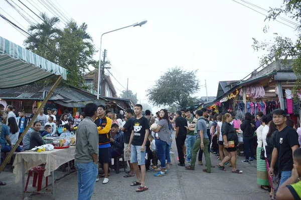 Enero 2017 Compras Turísticas Una Calle Cerca Mon Wooden Bridge — Foto de Stock