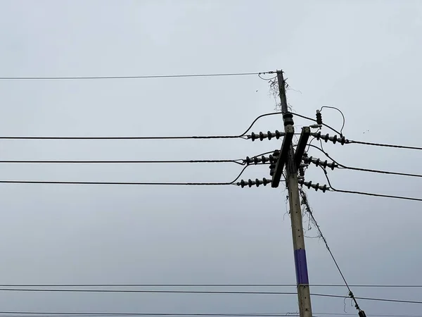 Poste Alto Voltaje Fondo Del Cielo —  Fotos de Stock