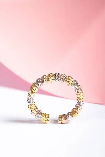 Vrouwelijke Sieraden Concept Exquise Juwelen Luxe Gouden Zilveren Sieraden Social — Stockfoto