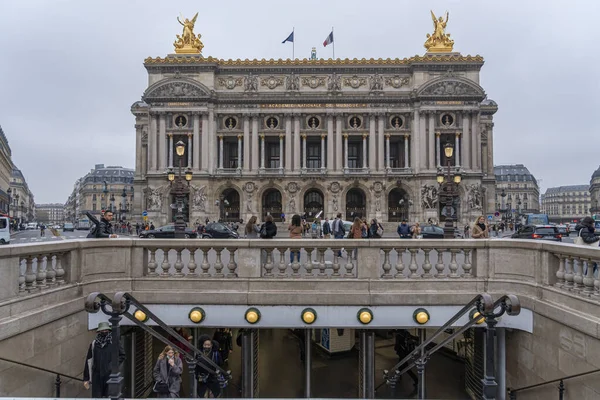 Париж Франция 2021 Boulevard Haussmann Фасад Парижского Оперного Дворца Гарнье — стоковое фото