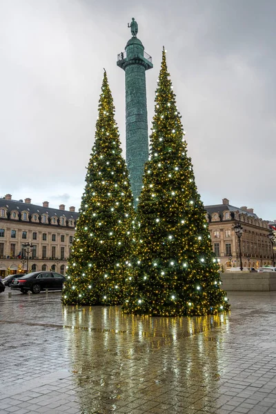 Paris, Fransa - 12 01 2021: 