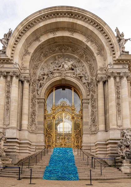 フランス 2021年 パリ市立美術館 プティ パレのファサードの眺め — ストック写真