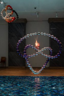 Paris, Fransa - 12 04 2021: Paris Güzel Sanatlar Müzesi. Le Petit Palais 'deki heykel manzarası