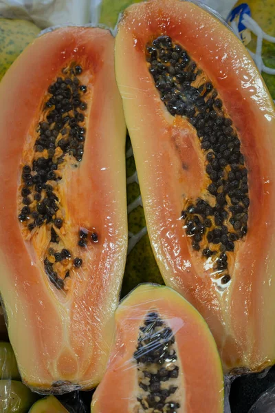 Primörfrukter Och Grönsaker Detalj Papaya Hos Grönsakshandlare — Stockfoto