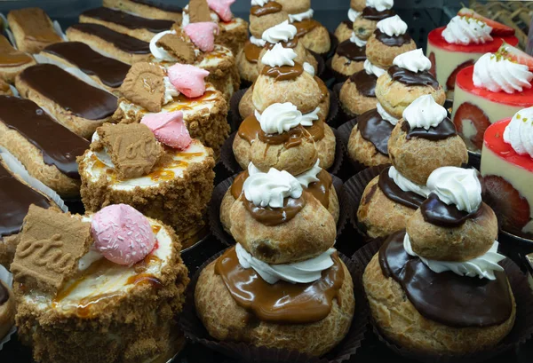 Kézműves Pék Cukrász Vegyes Tartályok Sütemények Részletezése Pékségben — Stock Fotó