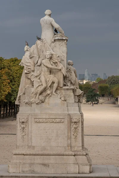 Tuileries Garden View Sculpture Jules Ferry Park Defense Buildings — Stock Photo, Image
