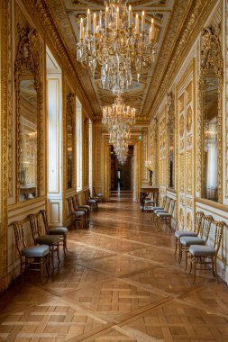 Hotel de la Marine. Altın galeri ve savaş limanlarının manzarası