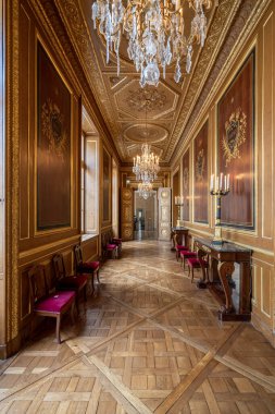 Hotel de la Marine. Altın galeri ve savaş limanlarının manzarası