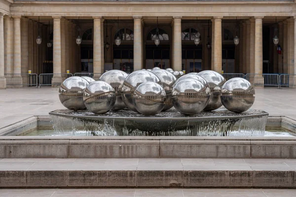 Spherades Fontes Escultura Por Pol Bury Galeria Jardim Palais Royal — Fotografia de Stock