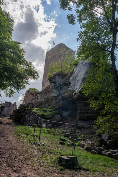 Kalenin manzarası Haut-Barr 'ı mahvediyor.