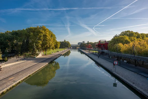 Parque Villette Vista Del Canal Cuenca Villeta Con Reflejos — Foto de Stock