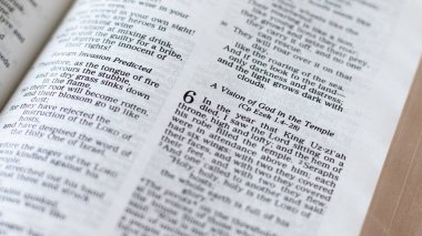 Tapınakta Tanrı 'nın görüntüsü, İncil' deki kutsal kitap Isaiah Peygamber 'i. Yakın çekim..