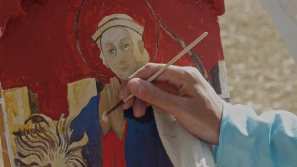 칼리아리 이탈리아 사르데냐 2022 역사적 재연극 붓으로 캔버스에 그림을 사람의 — 비디오