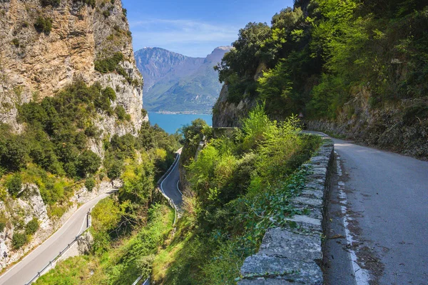 Strada Della Forra Narrow Italian Road Tunnel Mountains Lake Garda — Foto de Stock