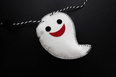 Cadılar Bayramı Partisi için pamuk hayalet görüntüsü.