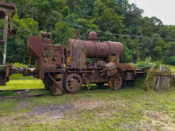 View Old Rusty Industrial Train Car Nature — Φωτογραφία Αρχείου